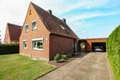 Auffahrt und Garage - 