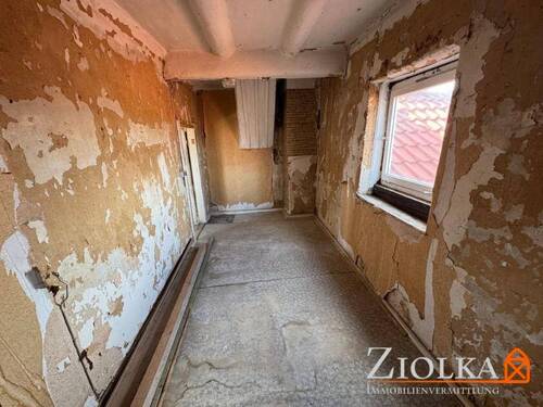 Blick in den ersten Raum im Dachgeschoss - 