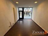 Gegensätzlicher Blick in den Ladenbereich im EG - 1 Zimmer Mehrfamilienhaus, Wohnhaus in Wolfenbüttel