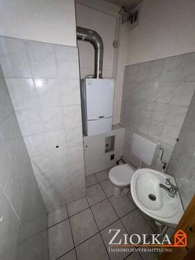 Blick in das WC im 1. OG - 