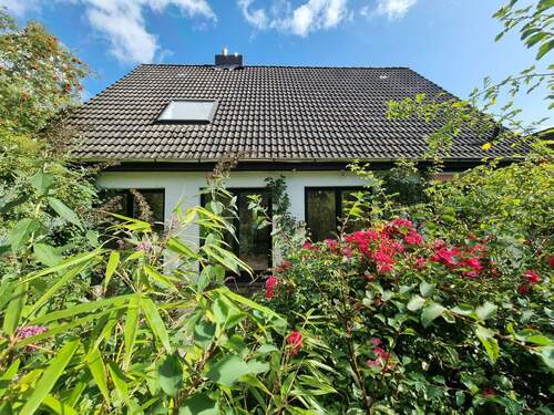 SCHRICK IMMOBILIEN: Ahrensburg - Einfamilienhaus mit 137,50 m² in AHRENSBURG - REESENBÜTTEL WEST zum Kaufen