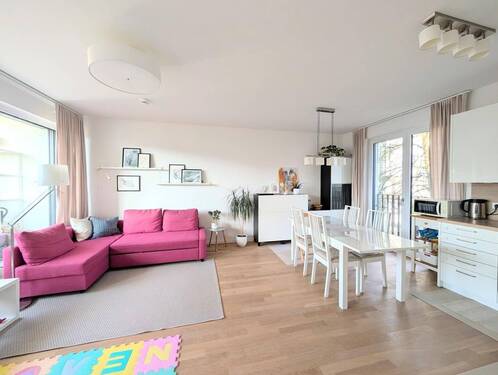 Wohnzimmer - 3 Zimmer Etagenwohnung zum Kaufen in Berlin