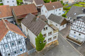 Aufnahme aus der Vogelperspektive - 5 Zimmer Einfamilienhaus in Lollar
