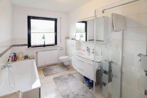 Vollbad EG. - Einfamilienhaus mit 181,00 m&sup2; in Walsrode zum Kaufen