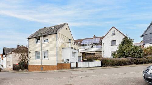 Außenansicht 1 - Charmantes Immobilienensemble mit historischem Flair - Vorderhaus & Hinterhaus mit vier WEs