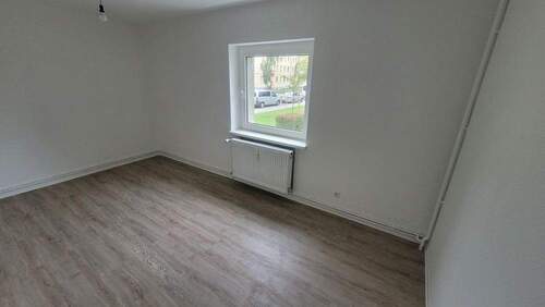 Zimmer 2 - 