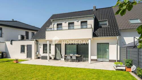 Außenansicht 2 - 5 Zimmer Doppelhaushälfte in Baesweiler