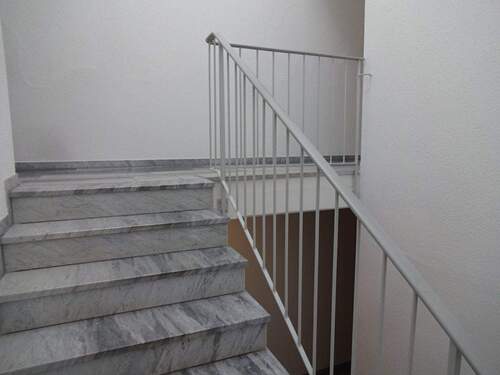 Treppenhaus - Etagenwohnung mit 51,00 m&sup2; in Zwickau zur Miete