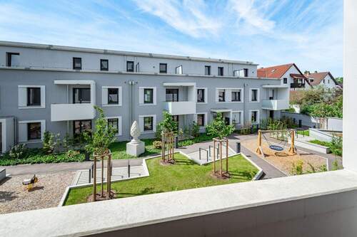 02_Blick vom Balkon_Whg17_ZGS.jpg - 3 Zimmer Etagenwohnung zum Kaufen in Augsburg