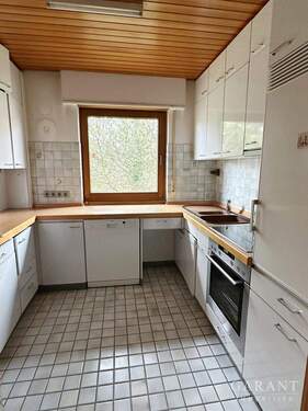 Küche - Mehrfamilienhaus, Wohnhaus mit 180,00 m&sup2; in Stuttgart zum Kaufen