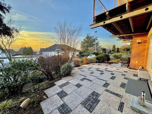 Vordere Terrasse am Wohnbereich (1) - 