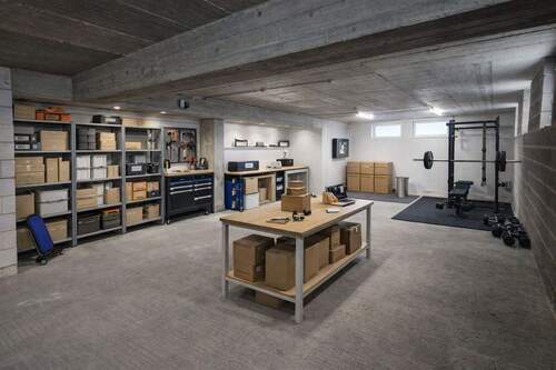 Idee zur Nutzung als Lager - Büro mit 135,00 m&sup2; in Aachen zum Kaufen