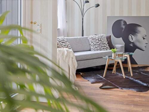 Wohnbereich - VIER-ZIMMER-EIGENTUMSWOHNUNG IN HANNOVERANDERTEN