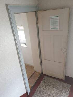 Abstellkammer auf halber Treppe - 