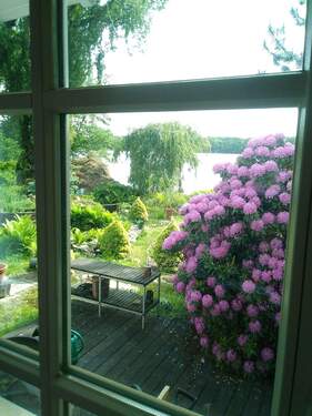 Blick zu See (aus dem Fenster) - 