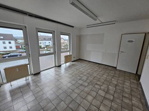 Wartezimmer.jpg - Büro mit 175,00 m&sup2; in Saarbrücken zum Kaufen
