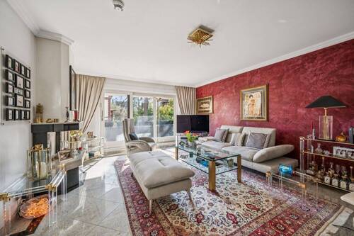 Zimmer II mit Kamin und eigenem Balkon - Etagenwohnung mit 243,00 m&sup2; in Berlin zum Kaufen