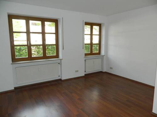 Wohnraum - Geräumiges 1-Zimmer-Appartement im Zentrum von Moosburg