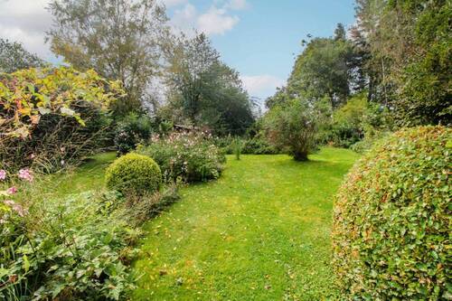 traumhaft angelegter Garten - 