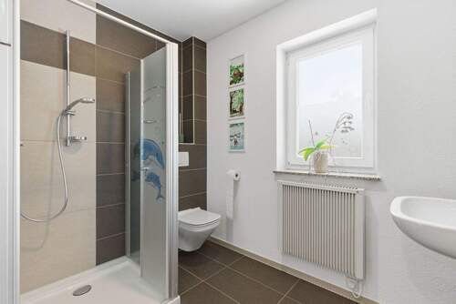 Zweites Badezimmer - 