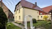 Gartenseite Wohnhaus - 6 Zimmer Einfamilienhaus zum Kaufen in Weißenfels
