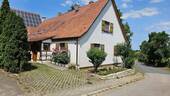 Front.jpg - Attraktives Einfamilienhaus in idyllischer Lage bei Illesheim