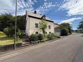 Front - Familienhaus mit Garten Terrasse Garage in ruhiger Sackgasse 54497 Morbach zu verkaufen