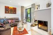 Wohnzimmer mit Kamin - 