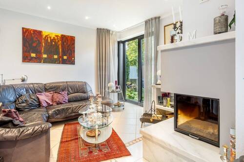 Wohnzimmer mit Kamin - 