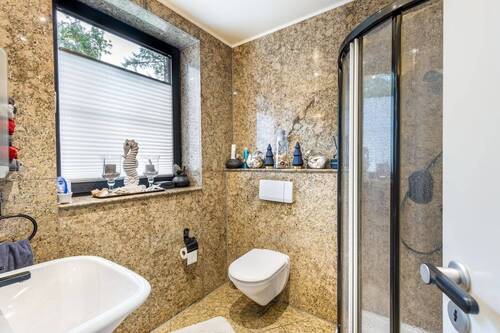 Bad im Erdgeschoss - 