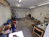 Garage - 