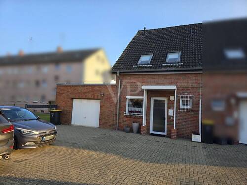 Eingangsfront - 3 Zimmer Reihenendhaus zum Kaufen in Wolfenbüttel / Fümmelse