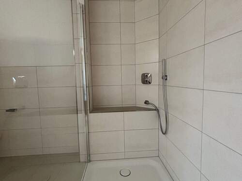 Whg, Badezimmer, Dusche.jpg - 