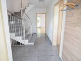 Eingangsbereich - 4 Zimmer Doppelhaushälfte in Fahrenzhausen