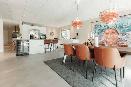 Wohn-Essbereich - Stilvolle Eigentumswohnung mit separater Souterrainwohnung - große Terrasse, eigener Whirlpool!