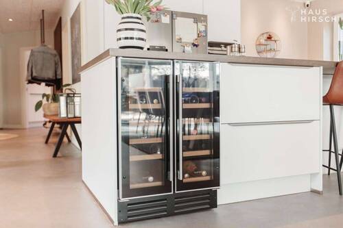 Eingebauter Weinkühler - 