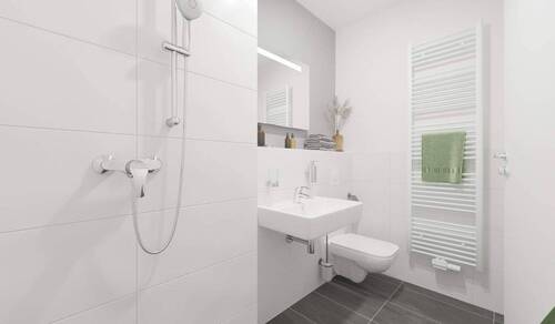 Modern gefliestes Badezimmer mit bodengleicher Dus - 6 Zimmer Doppelhaushälfte in Wülfrath