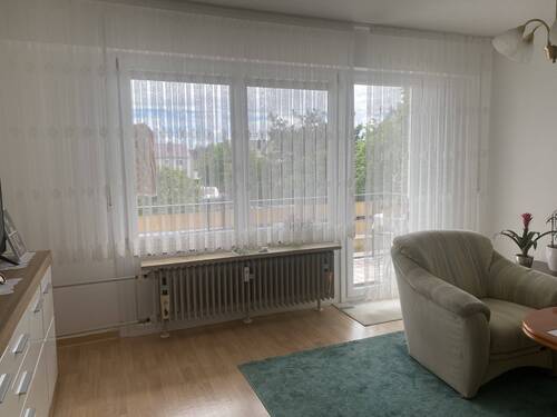 Wohnzimmer - Etagenwohnung mit 69,90 m&sup2; in Giengen zum Kaufen