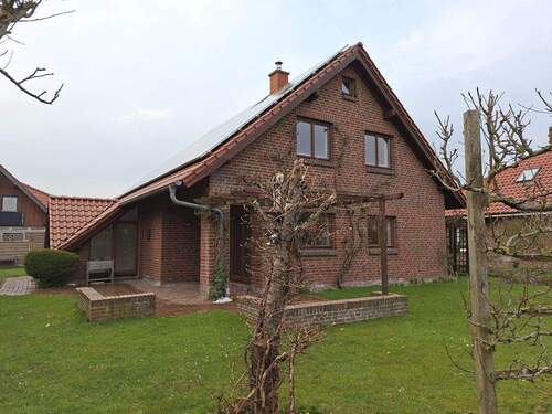 Bild 1 - Haus in Wangerland Hooksiel - 1.250,00&nbsp;EUR Kaltmiete, ca.&nbsp; 127,60&nbsp;m&sup2;&nbsp;Wohnfl&auml;che