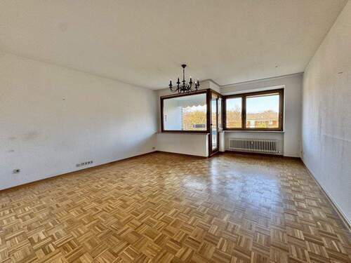 Wohnzimmer - 2 Zimmer Etagenwohnung zum Kaufen in Hamburg