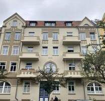 Stralsund: Jungfernstieg: 4 Zimmer-Wohnung mit Balkon, ca. 116 m² per SOFORT zu vermieten