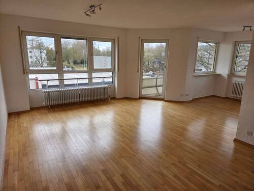 Wohn-/Esszimmer - Eigentumswohnung mit Balkon und Aufzug in zentrumsnaher Lage 