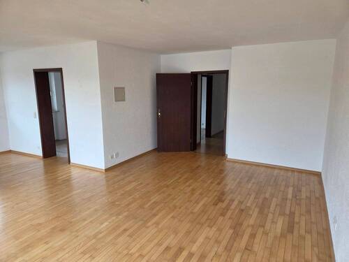 Wohn-/Esszimmer - 2 Zimmer Etagenwohnung in Ingolstadt