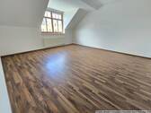 Wohnzimmer - 2 Zimmer Etagenwohnung zum Kaufen in Chemnitz
