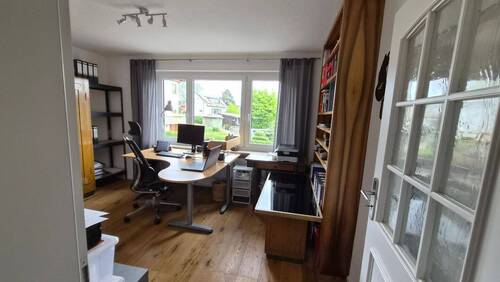 geräumiges Büro oder Kinderzimmer OG - 