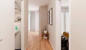 Der Flur bietet Platz für Bilder und Deko - 3 Zimmer Etagenwohnung in Müllrose