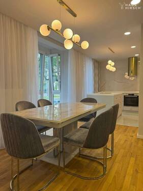 Essbereich - Luxuriöse 4-Zimmer Etagenwohnung: Zentrale Lage & exquisite Ausstattung in Bestform!