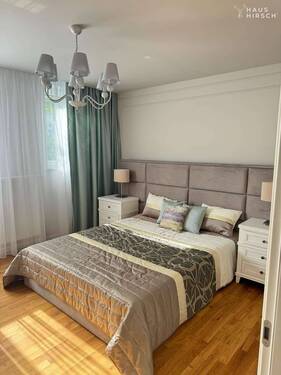 Schlafzimmer - 4 Zimmer Etagenwohnung zum Kaufen in München