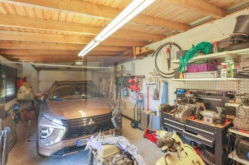 Garage - 