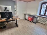 10 Hochparterre Gewerbe Büro 1 - 